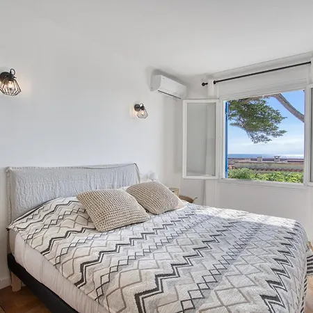 Cristalia Maison De 10 Pers Holiday home *